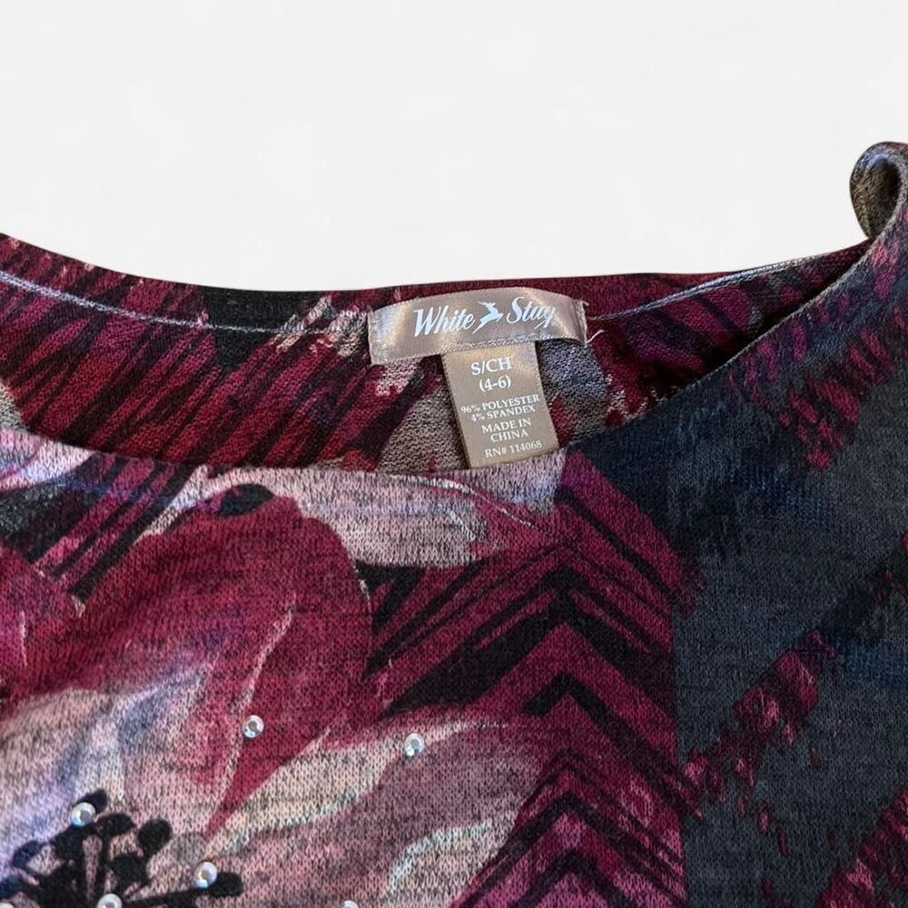 Y2K White Stag long sleeve top with floral print and sequin details red. Size: S - Picture 3 of 3